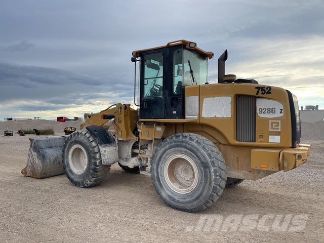 CAT 928G Kolesni nakladalci