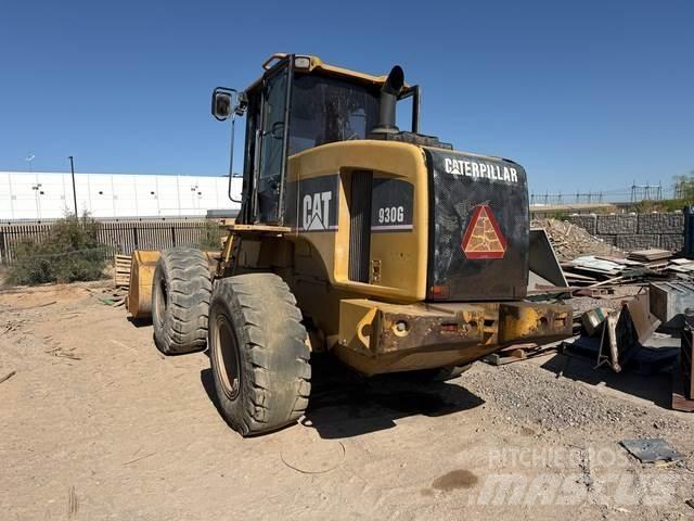 CAT 930G Kolesni nakladalci