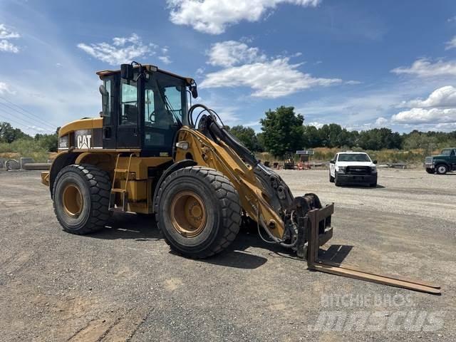 CAT 930G Kolesni nakladalci