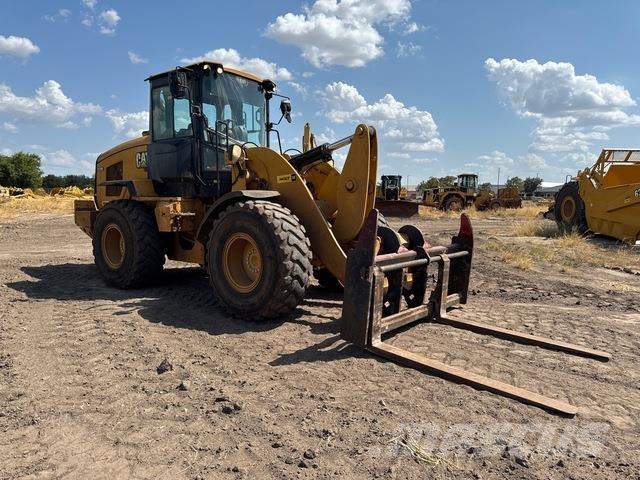 CAT 930M Kolesni nakladalci