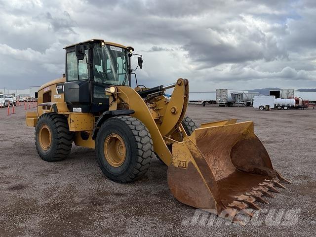 CAT 930M Kolesni nakladalci
