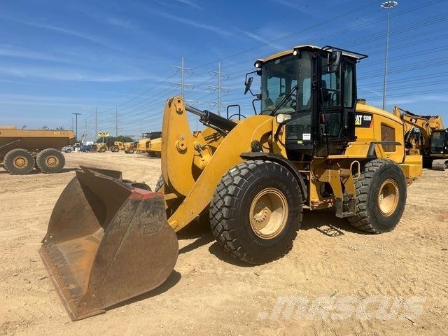 CAT 930M Kolesni nakladalci
