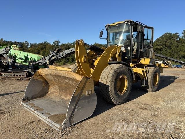 CAT 938 K Kolesni nakladalci