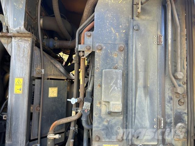 CAT 938 K Kolesni nakladalci