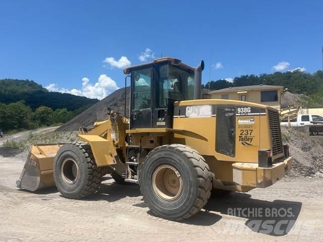 CAT 938GII Kolesni nakladalci