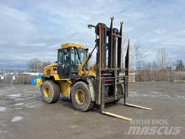 CAT 938K Terenski viličar
