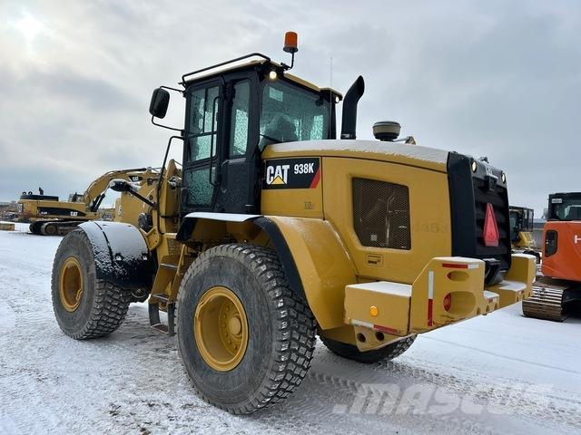 CAT 938K Kolesni nakladalci