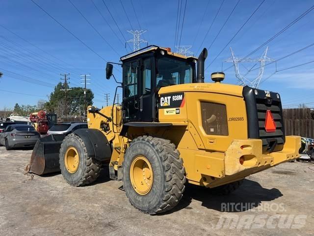 CAT 938M Kolesni nakladalci