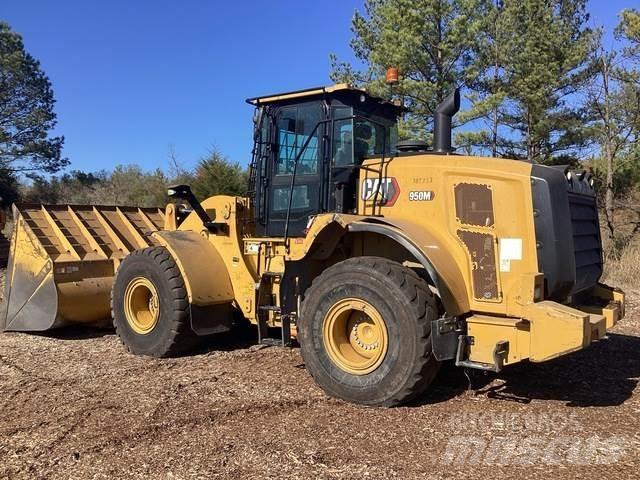 CAT 950M Kolesni nakladalci