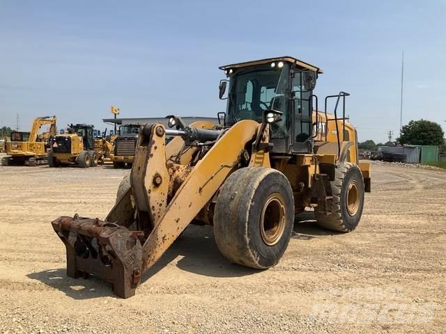 CAT 950M Kolesni nakladalci