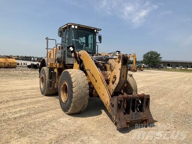 CAT 950M Kolesni nakladalci
