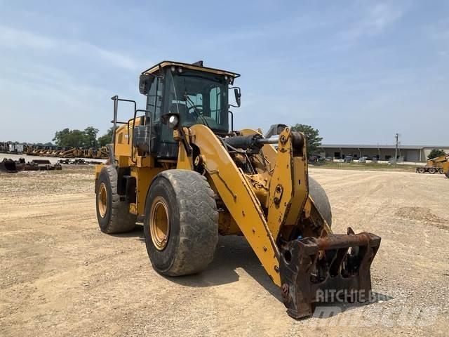 CAT 950M Kolesni nakladalci