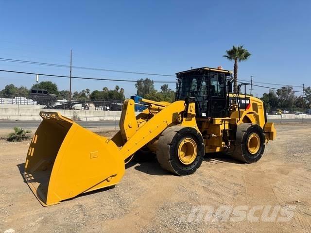 CAT 950M Kolesni nakladalci