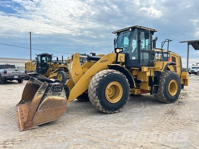 CAT 950M Kolesni nakladalci