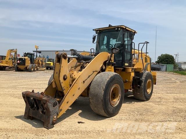 CAT 950M Kolesni nakladalci
