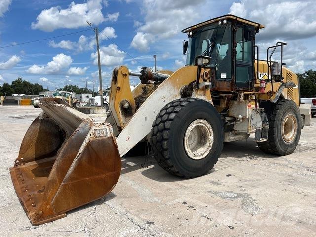 CAT 950M Kolesni nakladalci