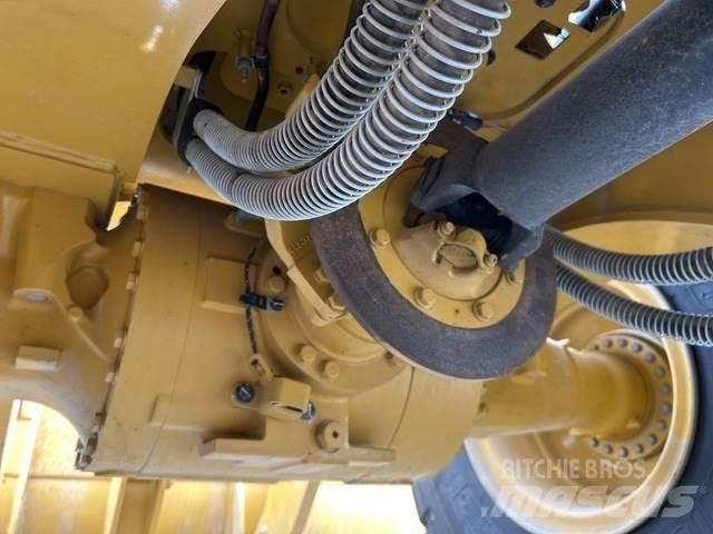 CAT 950MZ Kolesni nakladalci
