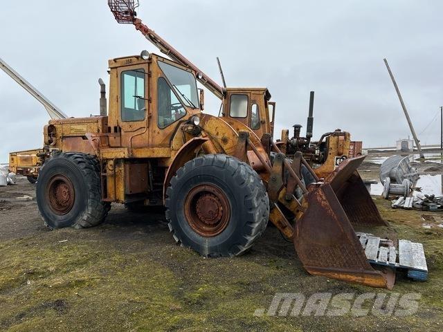 CAT 966C Kolesni nakladalci