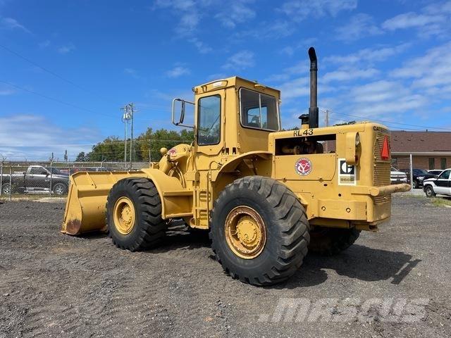 CAT 966C Kolesni nakladalci