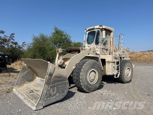 CAT 966D Kolesni nakladalci