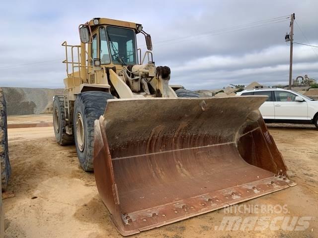 CAT 966F Kolesni nakladalci