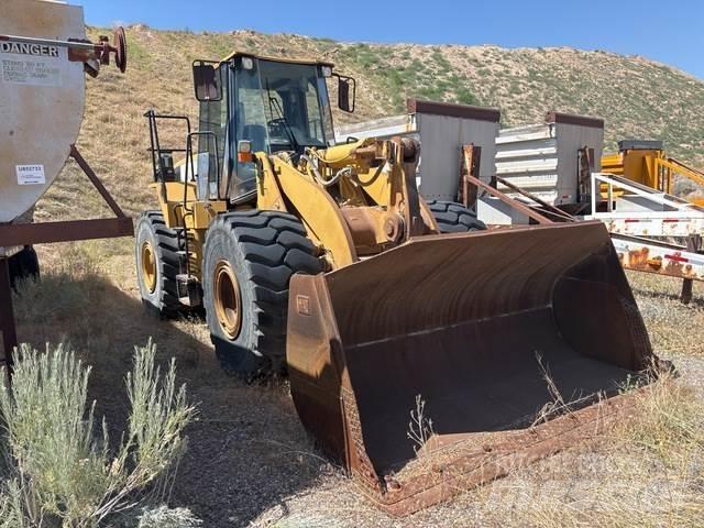 CAT 966G Kolesni nakladalci