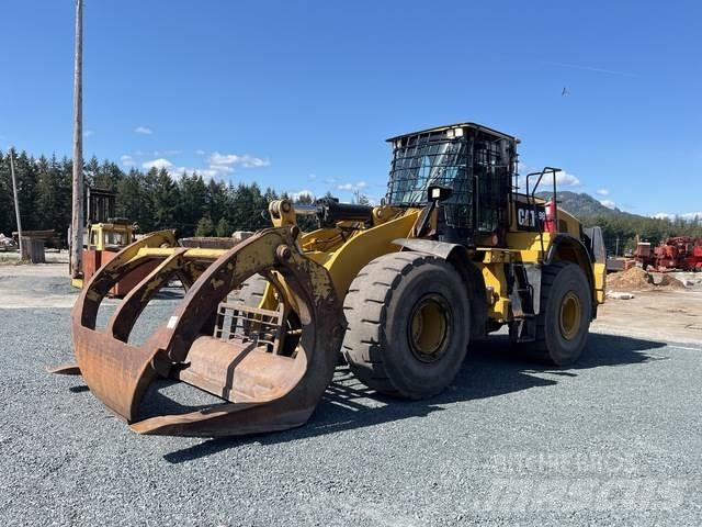 CAT 966M Kolesni nakladalci
