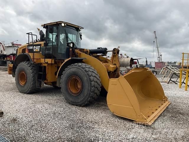 CAT 966M Kolesni nakladalci