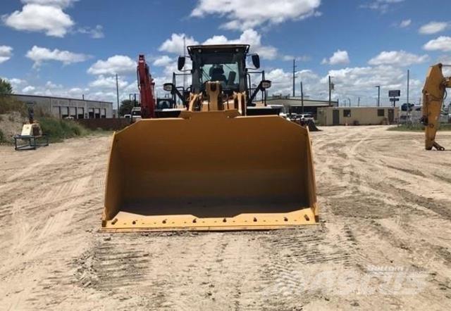 CAT 972 Kolesni nakladalci