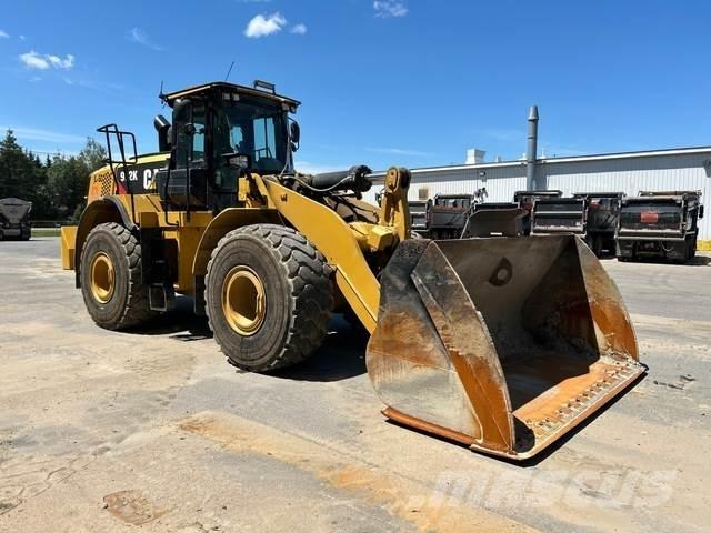 CAT 972K Kolesni nakladalci