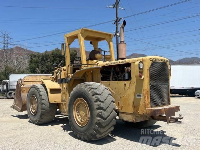 CAT 980B Kolesni nakladalci