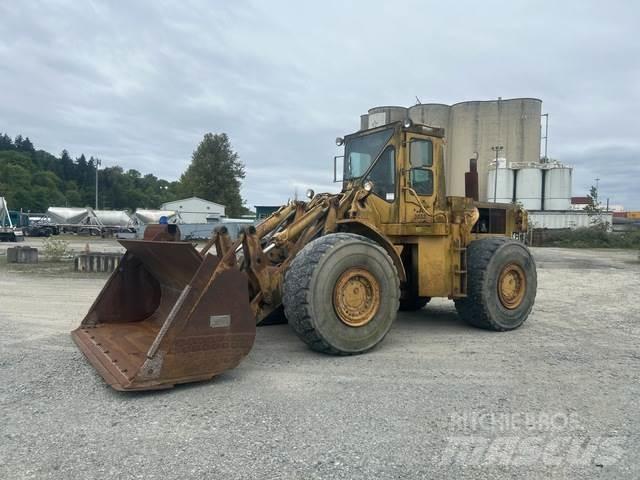 CAT 980B Kolesni nakladalci