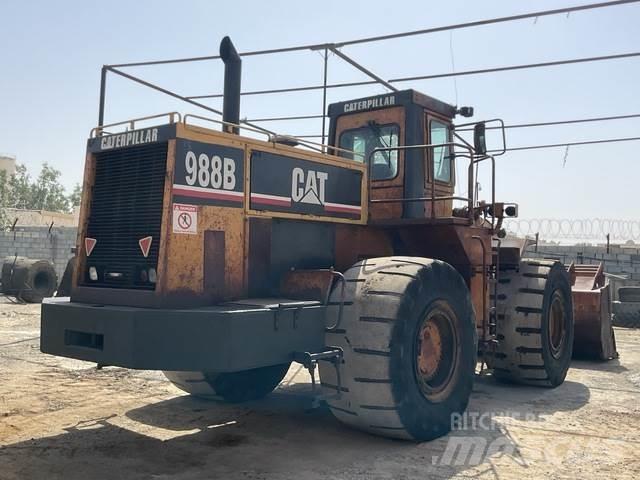 CAT 988B Kolesni nakladalci