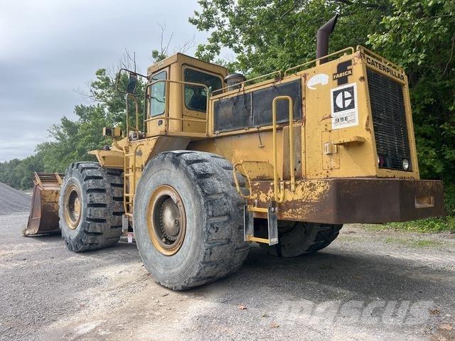 CAT 988B Kolesni nakladalci