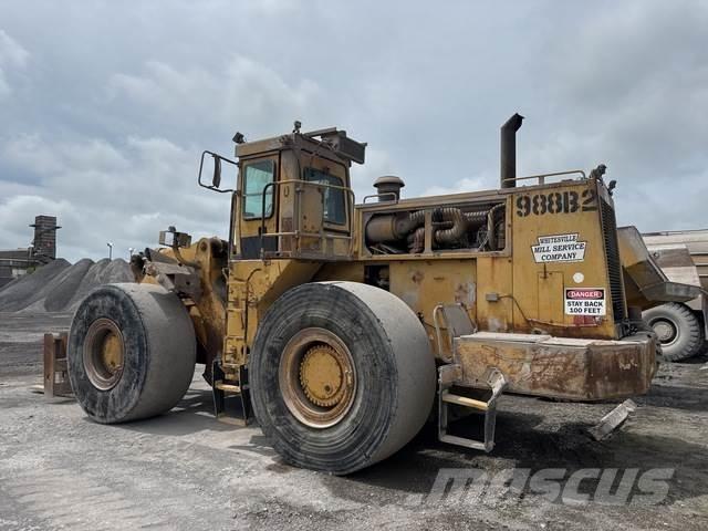 CAT 988B Kolesni nakladalci