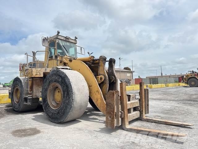 CAT 988B Kolesni nakladalci