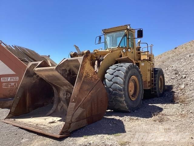 CAT 988B Kolesni nakladalci