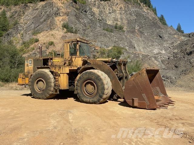 CAT 988B Kolesni nakladalci