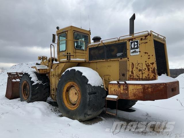 CAT 988B Kolesni nakladalci