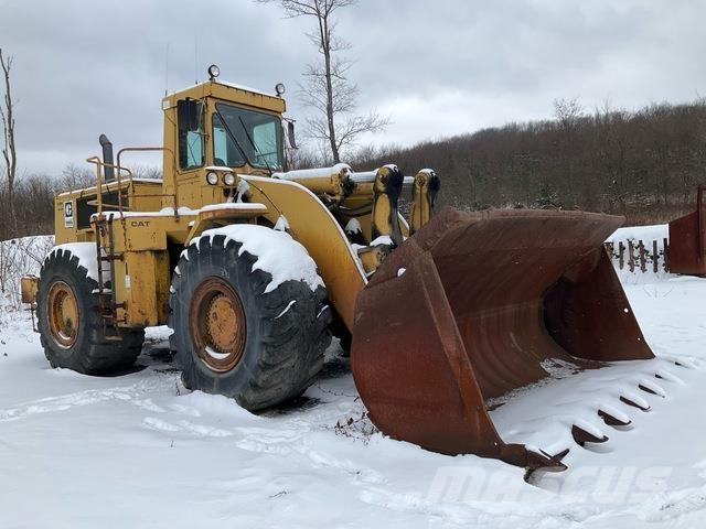 CAT 988B Kolesni nakladalci