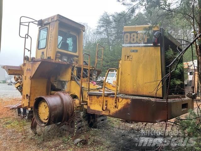 CAT 988F Kolesni nakladalci
