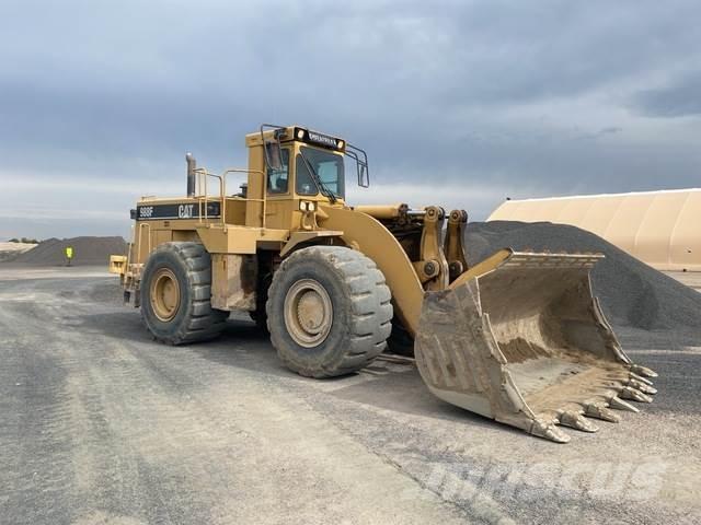 CAT 988F Kolesni nakladalci