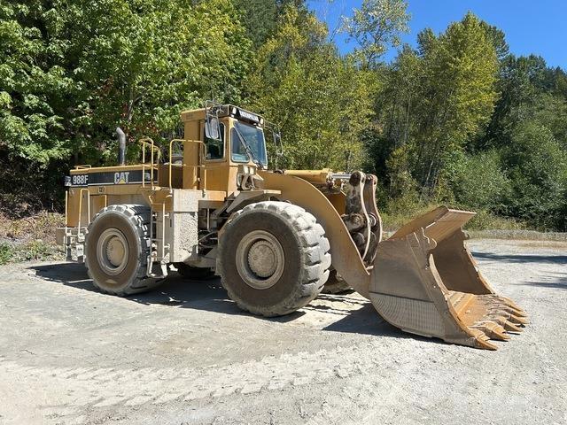 CAT 988F Kolesni nakladalci
