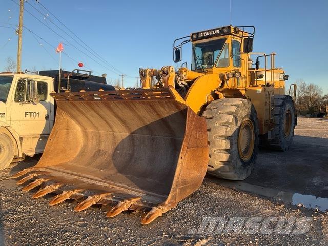CAT 988F Kolesni nakladalci