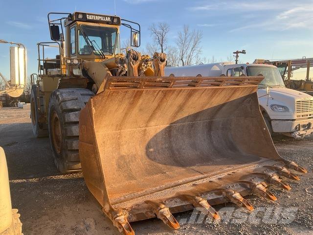 CAT 988F Kolesni nakladalci