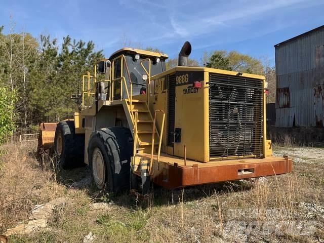 CAT 988G Kolesni nakladalci