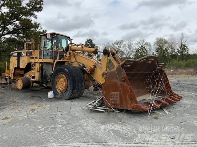 CAT 988G Kolesni nakladalci