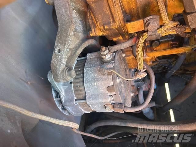 CAT 988H Kolesni nakladalci