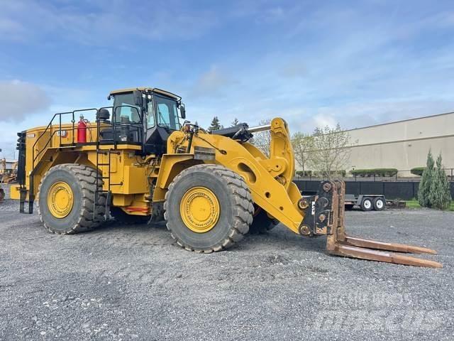 CAT 988K Kolesni nakladalci