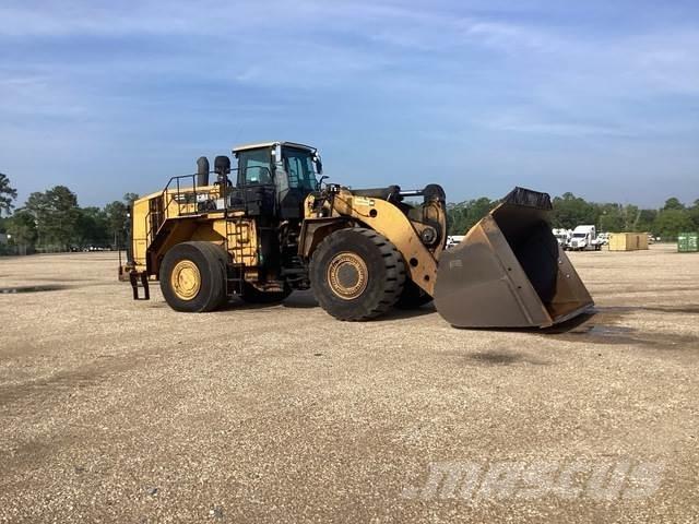CAT 988K Kolesni nakladalci